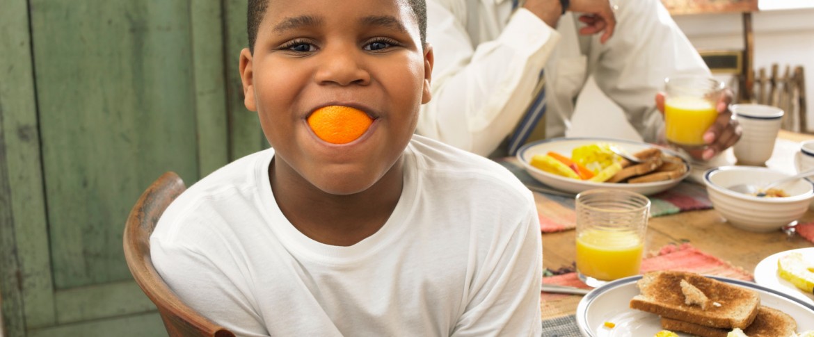 Child eating breakfast